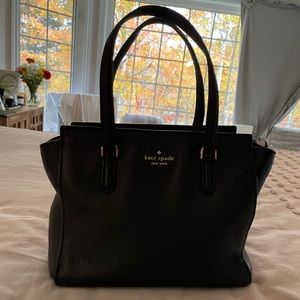 Kate spade medium bag with shoulder strap